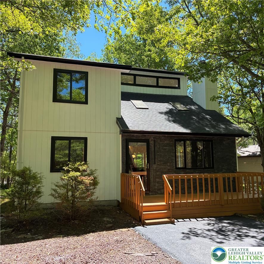 Property Photo:  479 Towamensing Trail  PA 18210 