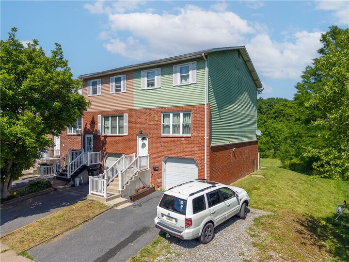 Property Photo: 101 Old Forge Drive PA 18014