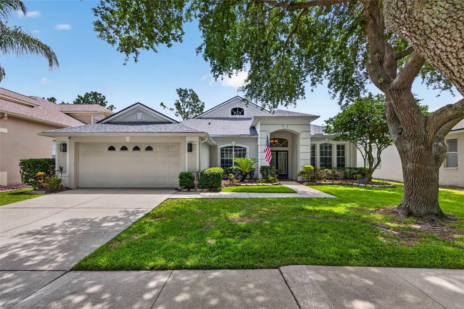 Property Photo:  18127 Heron Walk Drive  FL 33647 