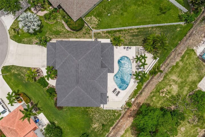 Property Photo:  9214 18th Drive NW  FL 34209 