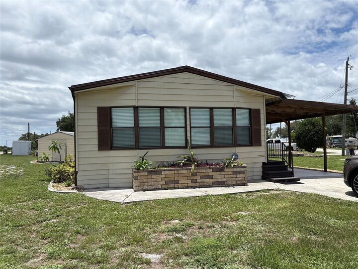 Property Photo:  1154 Taffy Drive  FL 33982 