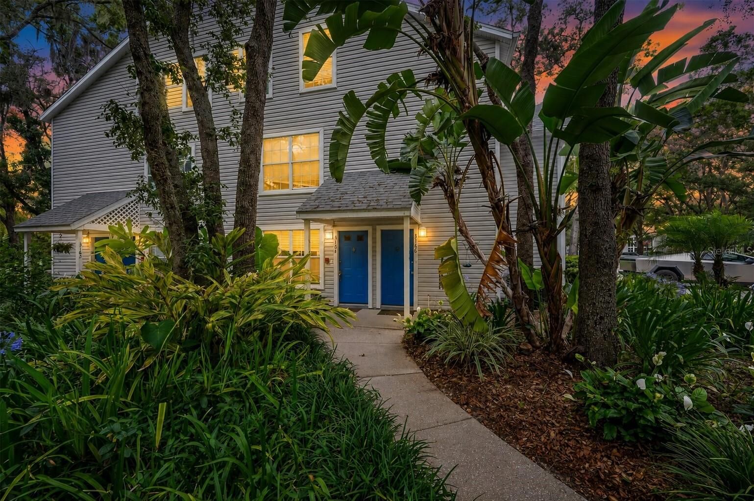 Property Photo:  3164 Valley Oaks Drive 3164  FL 33618 