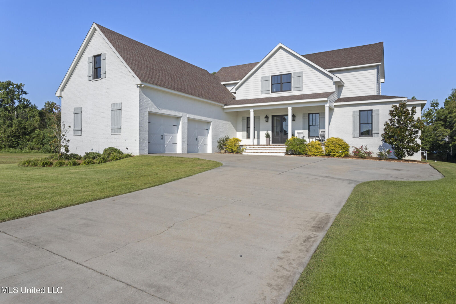 Property Photo:  407 Goose Pointe Boulevard  MS 39531 