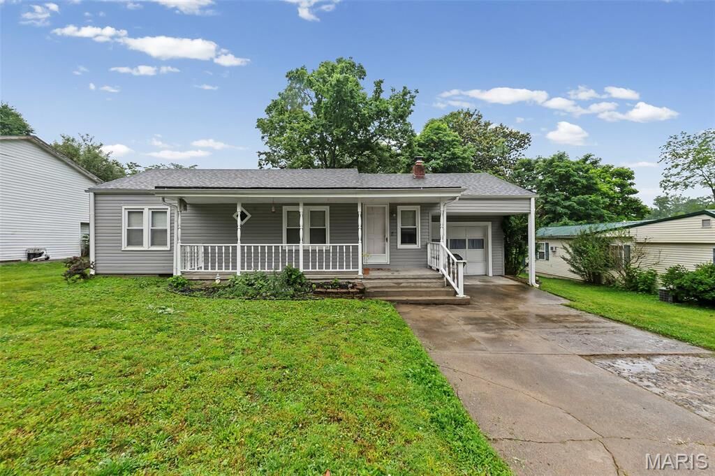 Property Photo: 2753 Chrysler Street MO 63701
