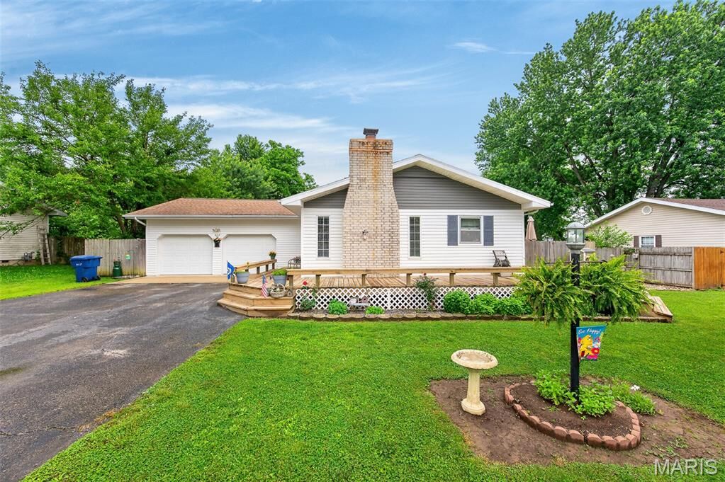 Property Photo: 632 Willow Lane MO 65536