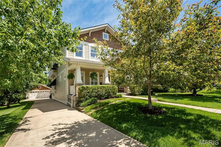 Property Photo: 233 W Jewel Avenue MO 63122