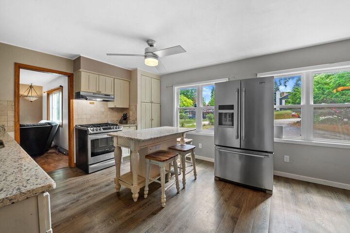 Property Photo: W271n2641 Pear Tree Ln WI 53072
