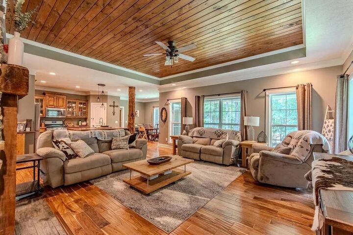 Property Photo: 2134 Otis Plunk Rd TN 38315-4329