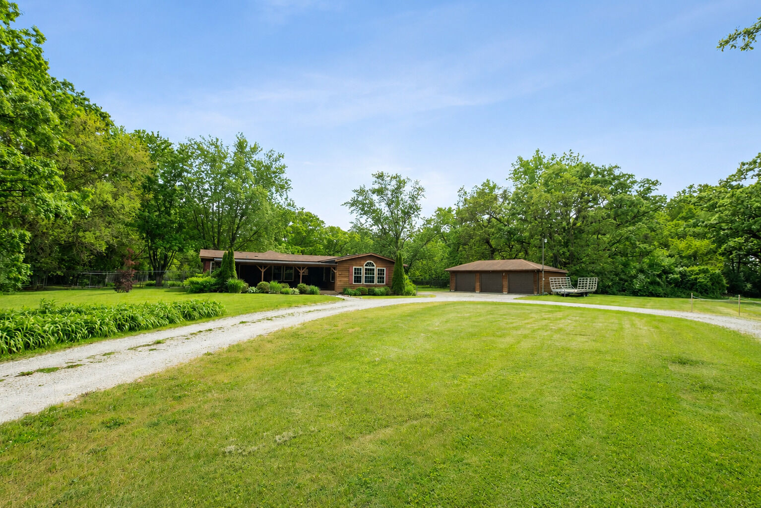 Property Photo: 1801 Richton Road IL 60475