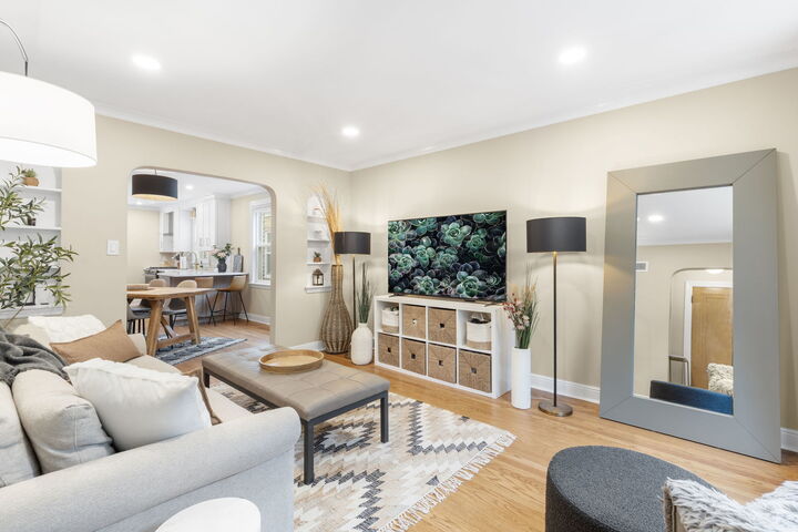 Property Photo: 5823 N Merrimac Avenue IL 60646
