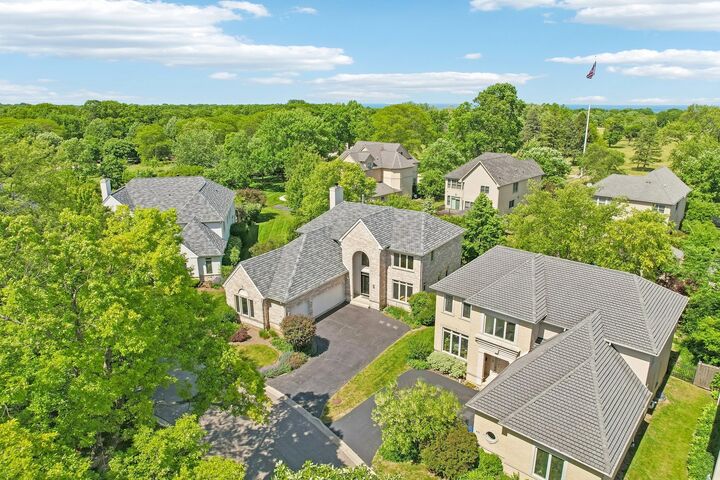 Property Photo: 42 Holabird Loop IL 60040