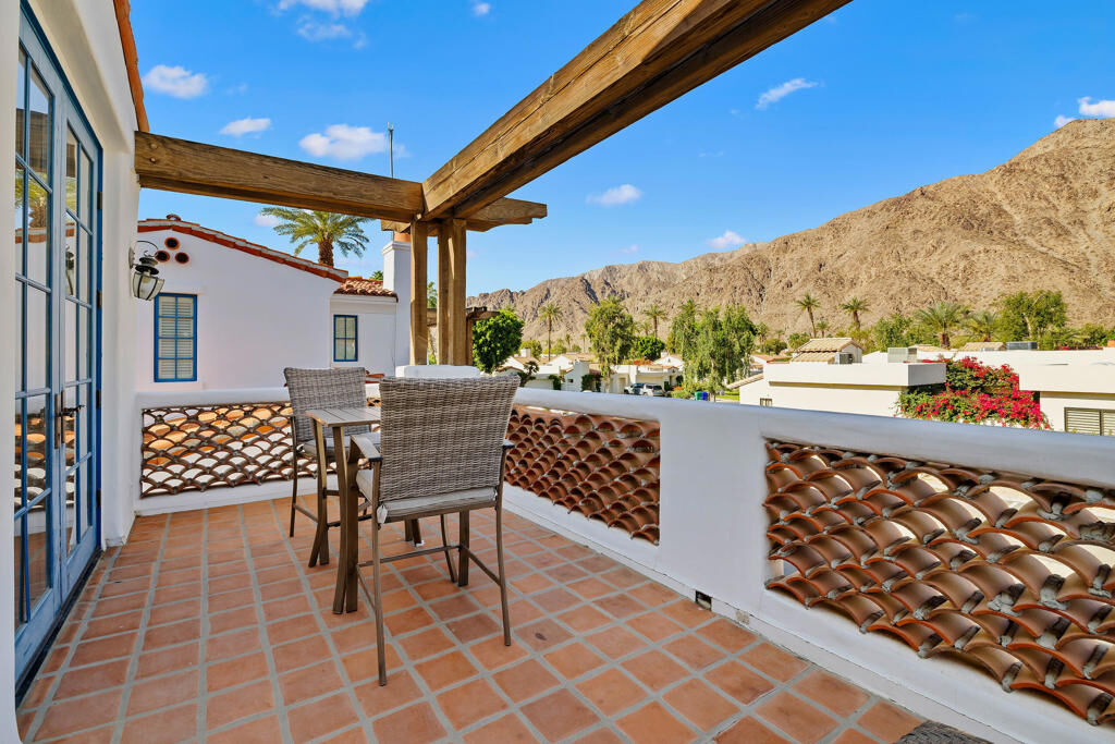 Property Photo:  77438 Vista Flora  CA 92253 