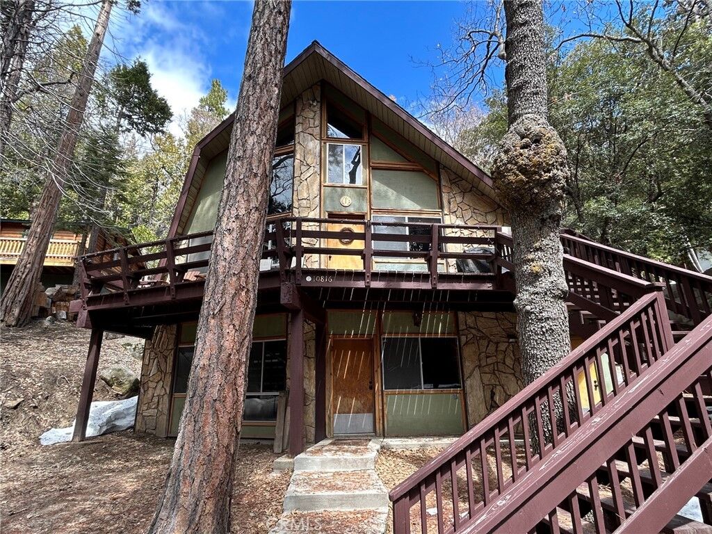 Property Photo: 10816 Elm Drive CA 93285