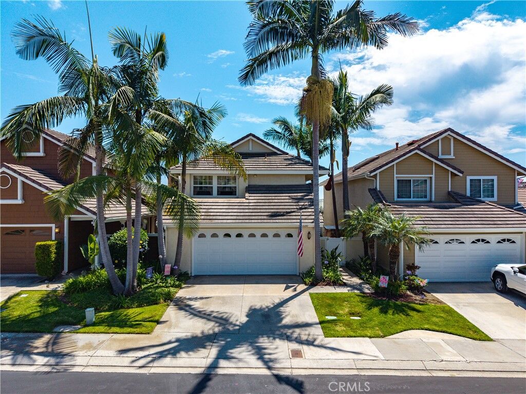 Property Photo:  2330 Avenida Marejada  CA 92673 