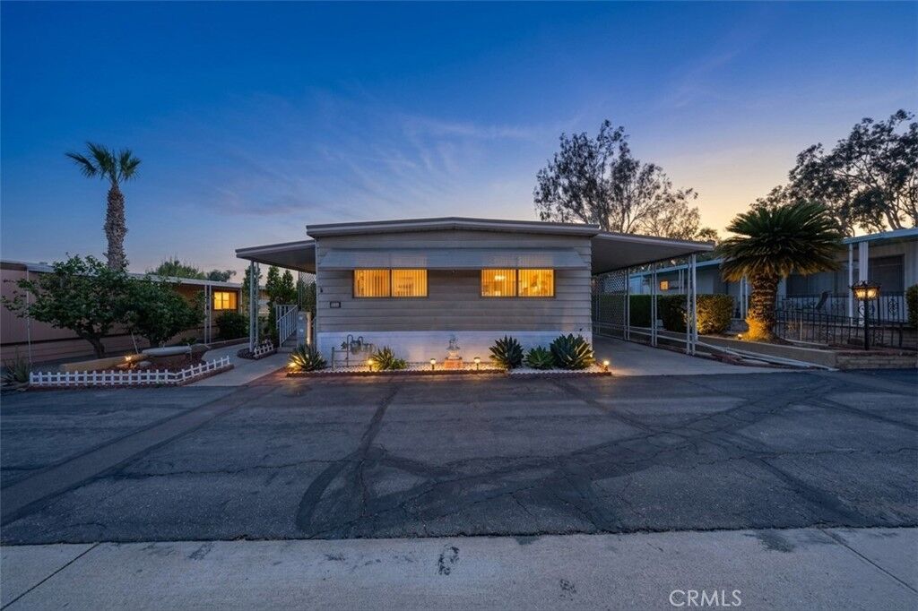 Property Photo: 8651 Foothill Blvd 18 CA 91730