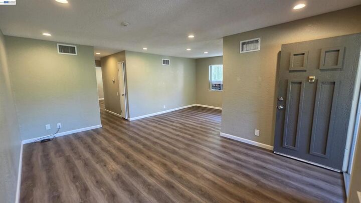 Property Photo:  32844 Arbor Vine Dr 34  CA 94587 