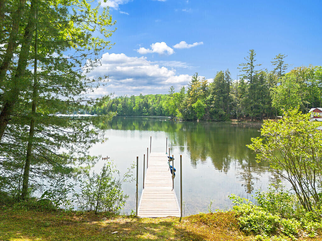 Property Photo:  49 Cozy Cove Road  ME 04253 