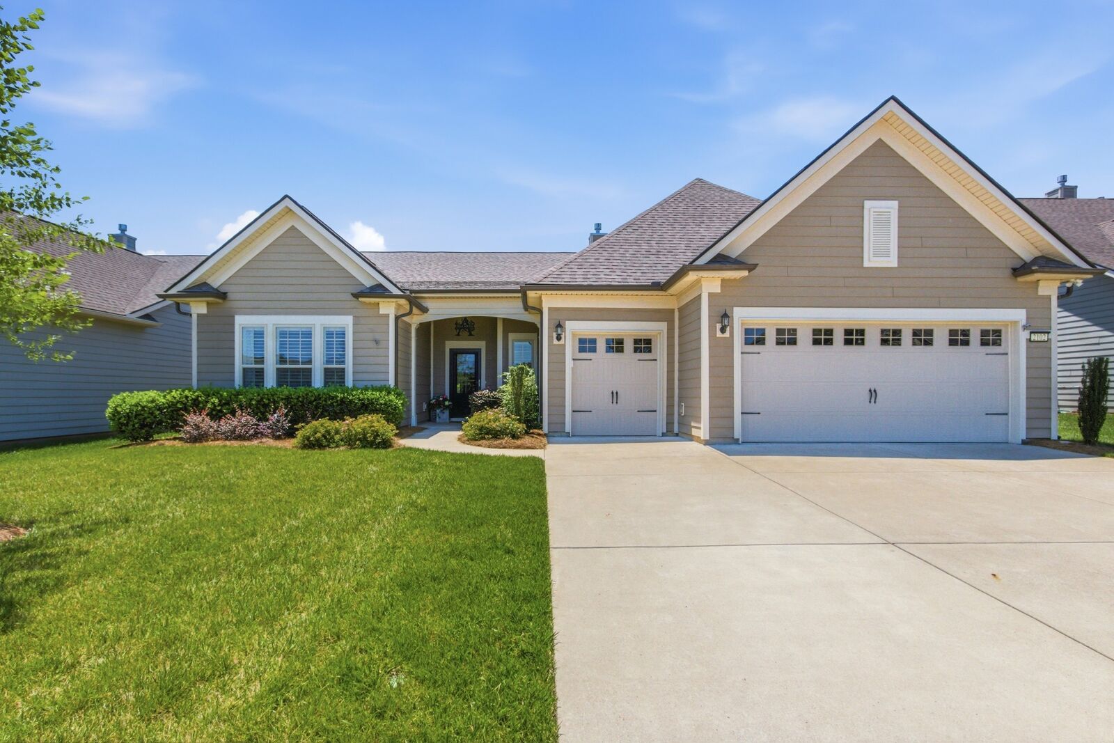 Property Photo:  2102 Loudon Hill  TN 37174 