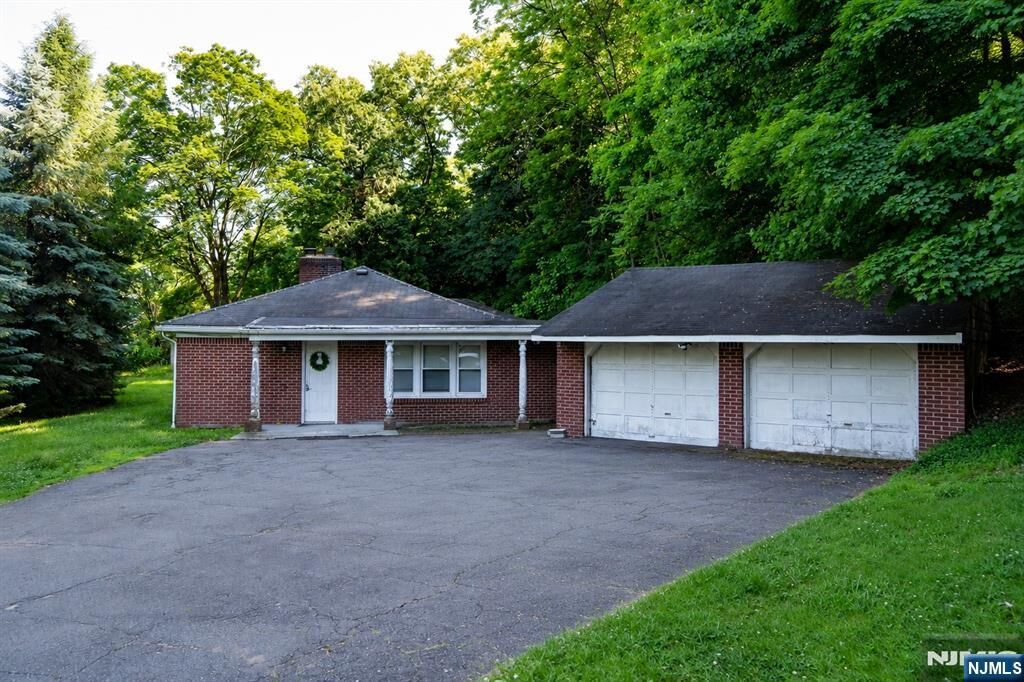 Property Photo:  45 Peters Lane  NJ 07508 