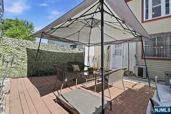 Property Photo:  142-144 Pearl  NJ 07501 