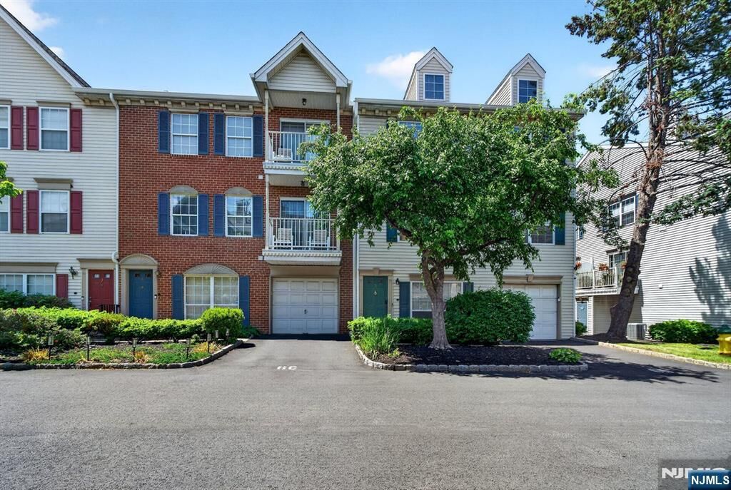 Property Photo: 5 Krueger Court NJ 07103