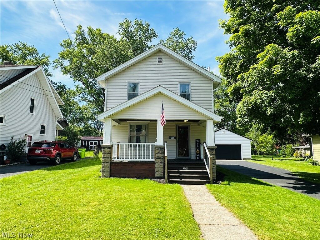 Property Photo: 250 Bane Avenue OH 44444
