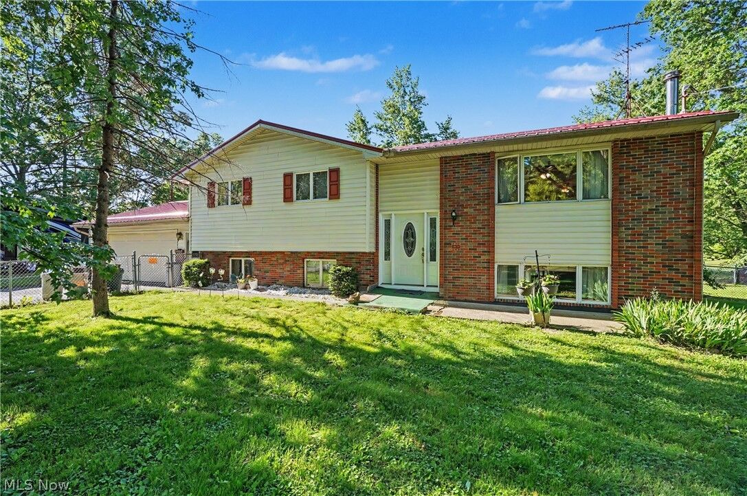 Property Photo: 4250 Herr Fieldhouse Road OH 44470