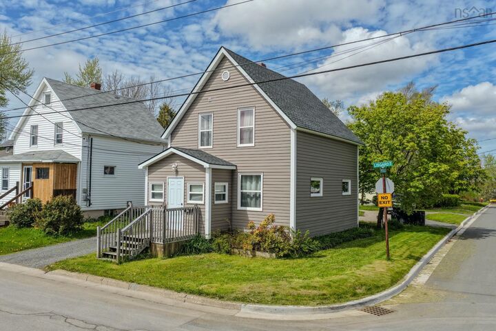 Property Photo: 195 Lisgard Street NS B1P 2Y5