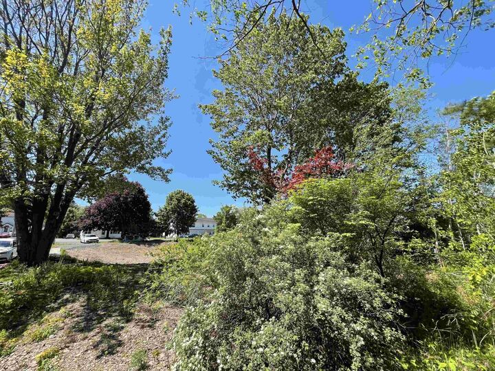Property Photo:  11 Highland Avenue  NS B4N 3J4 