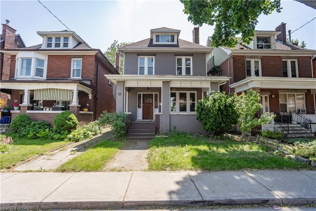 Property Photo:  25 Spadina Avenue Main  ON L8M 2W8 