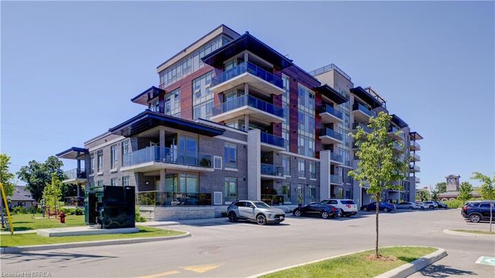 Property Photo: 34 Norman Street 506 ON N3R 2Y1