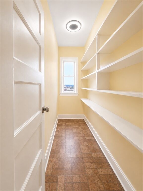 Property Photo:  212 Walnut Street 4L  MA 01040 