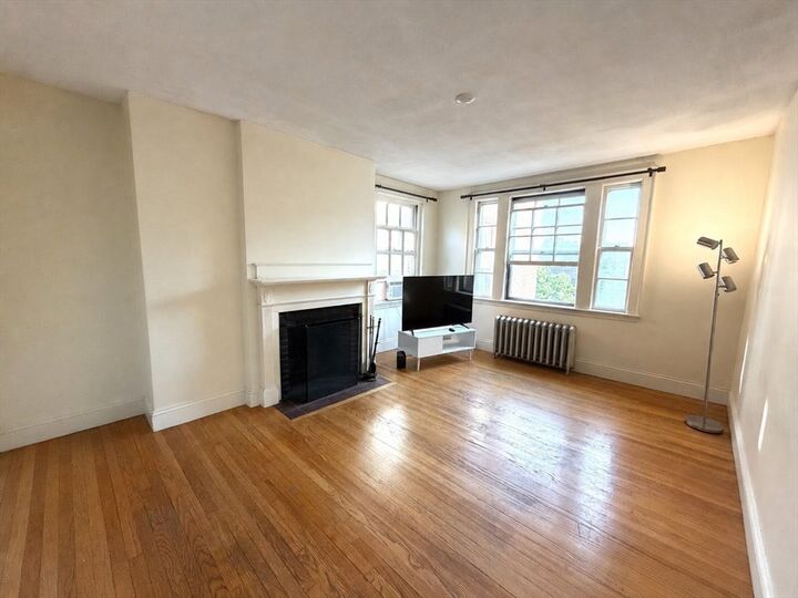 Property Photo: 31 Concord Ave 19 MA 02138