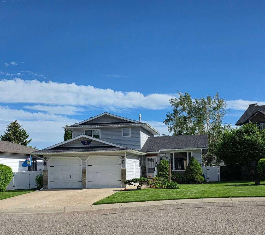 Property Photo:  1630 31 Street SE  AB T1A 8J8 