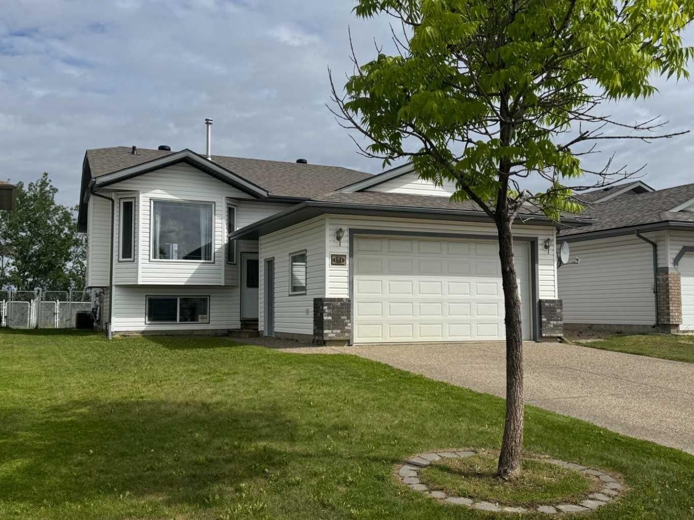 Photo de la propriété:  171 Pinnacle Way  AB T8W 2S9 