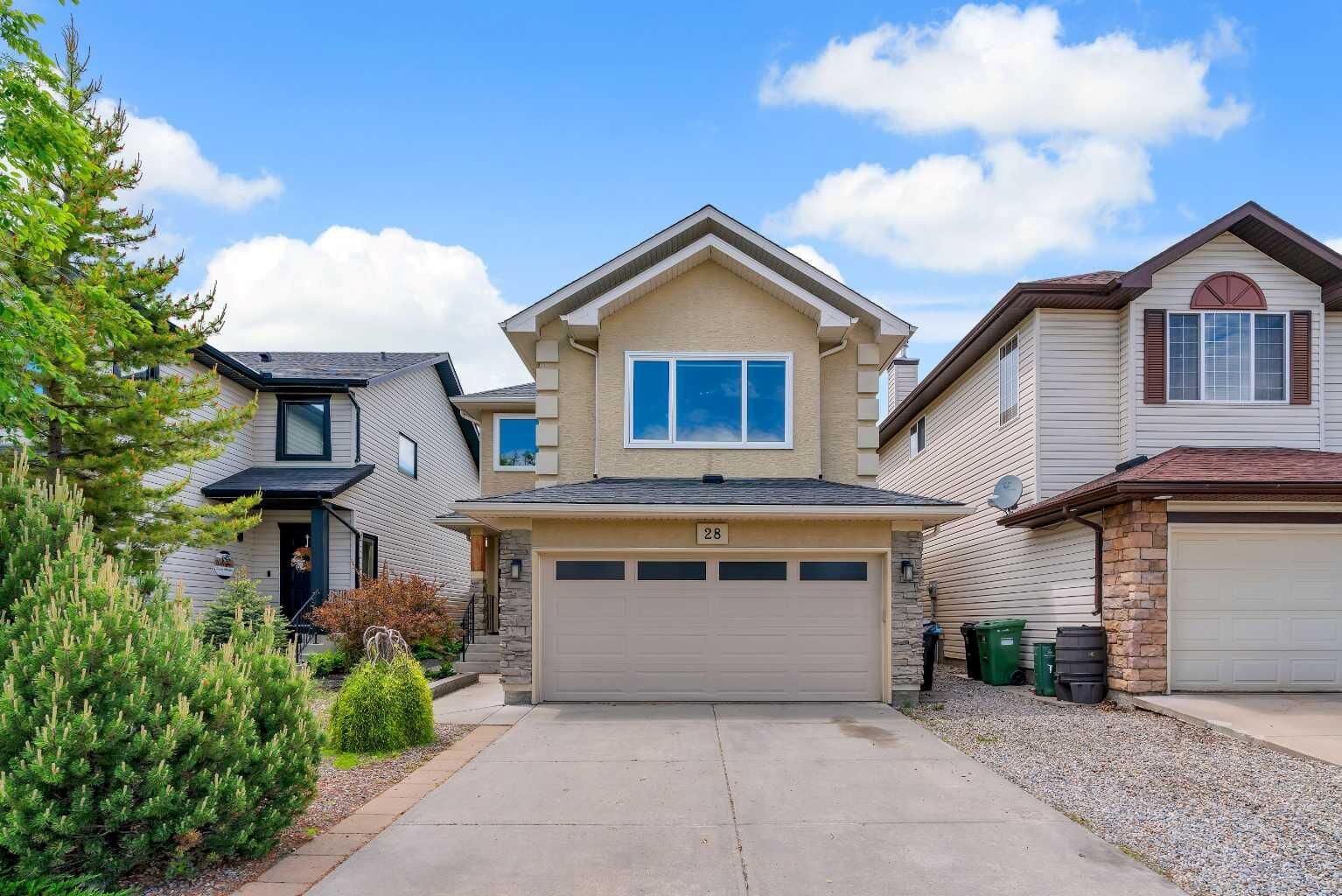 Property Photo:  28 Cranwell Crescent SE  AB T3M 1E9 