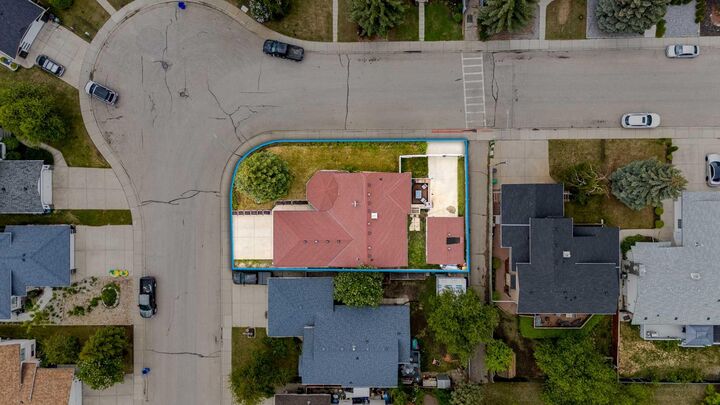 Property Photo:  131 Cambria Road  AB T1P 1M1 