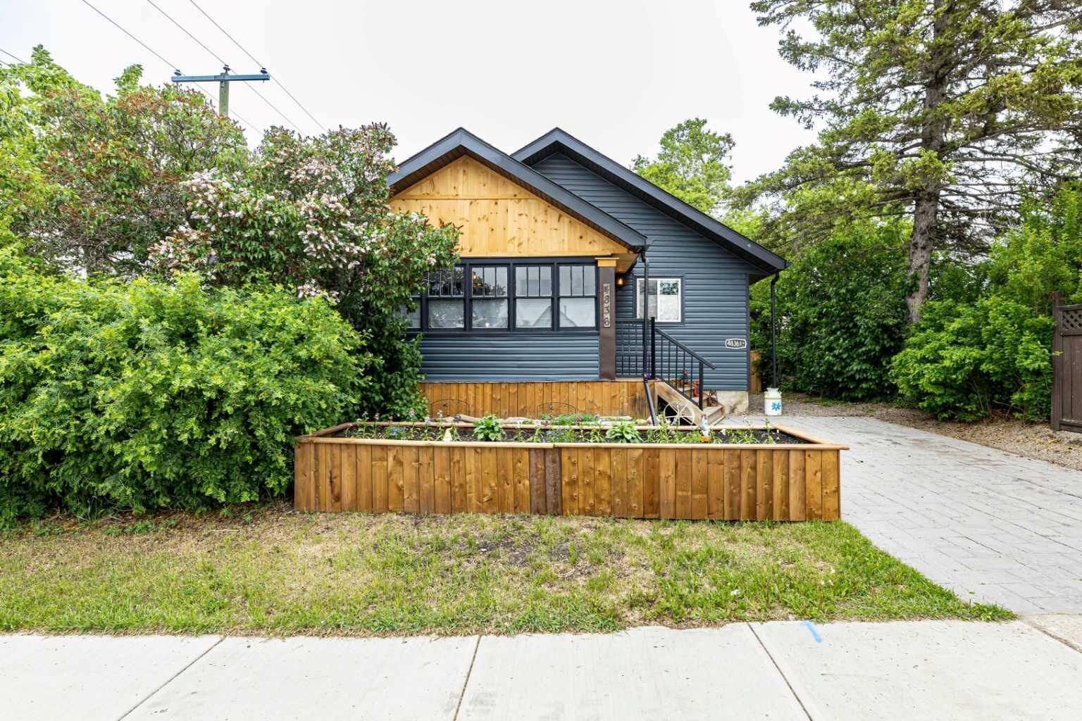Property Photo: 4836 49 Street AB T4G 1N2