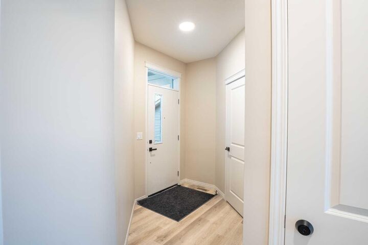 Property Photo:  56 Corner Glen Green NE  AB T3N 2P5 