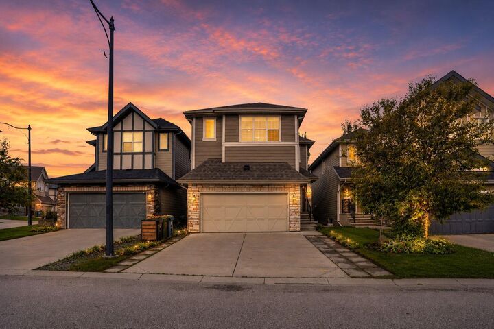 22 Sherwood Road NW — photo 1