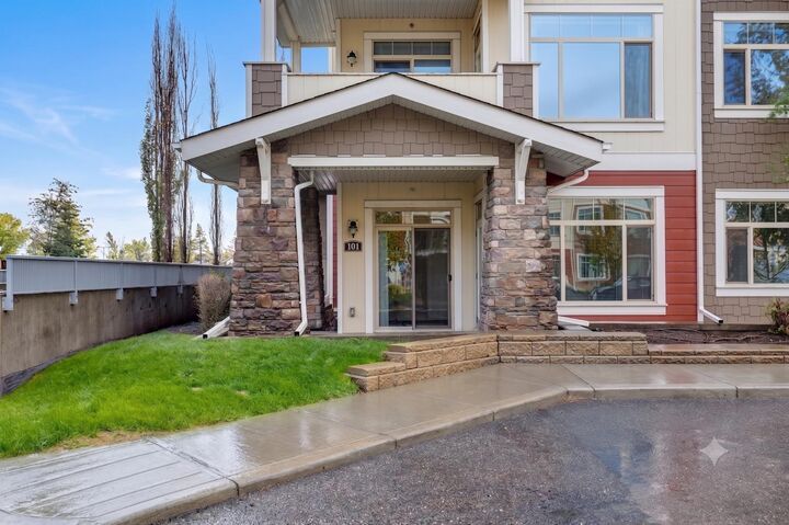 Property Photo:  16 Auburn Bay Link SE 103  AB T3M 1Z6 
