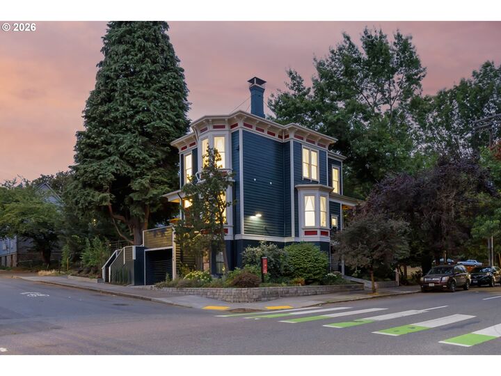 Property Photo: 1708 SW Columbia St OR 97201