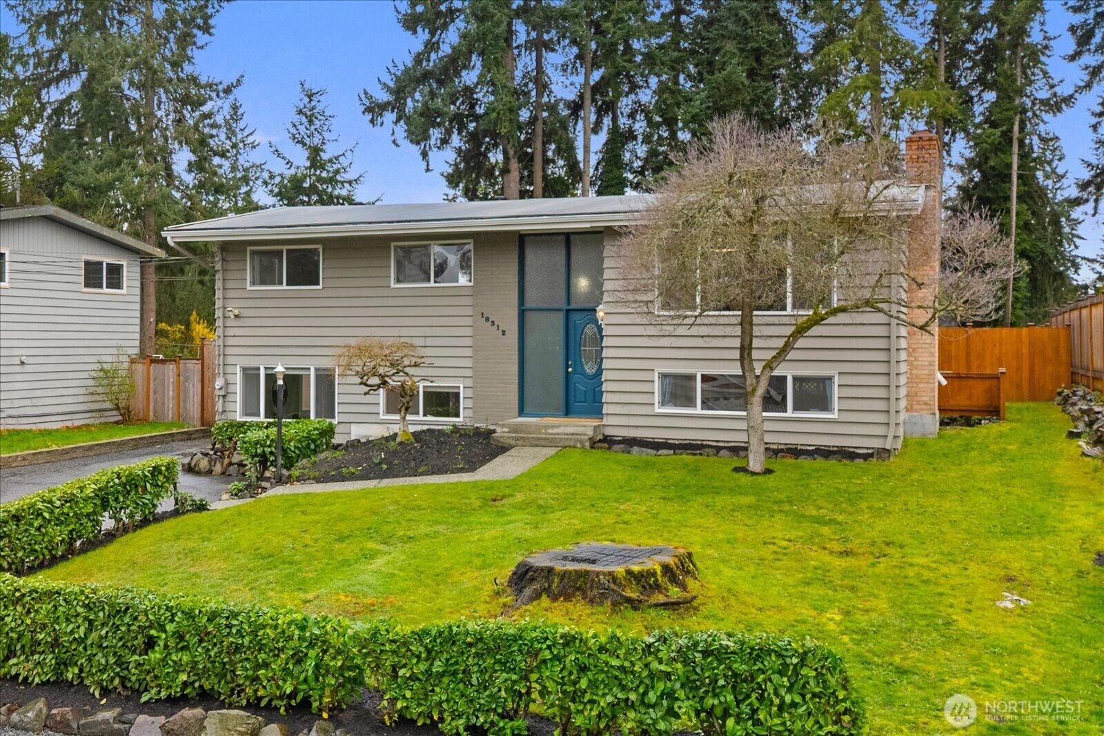 Property Photo: 18312 73rd Avenue W WA 98026