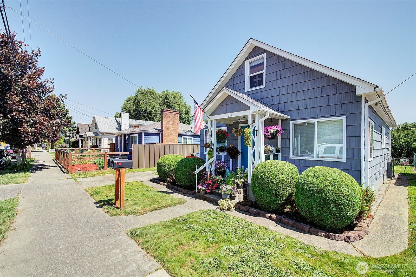 Property Photo: 320 Williams Avenue N WA 98057