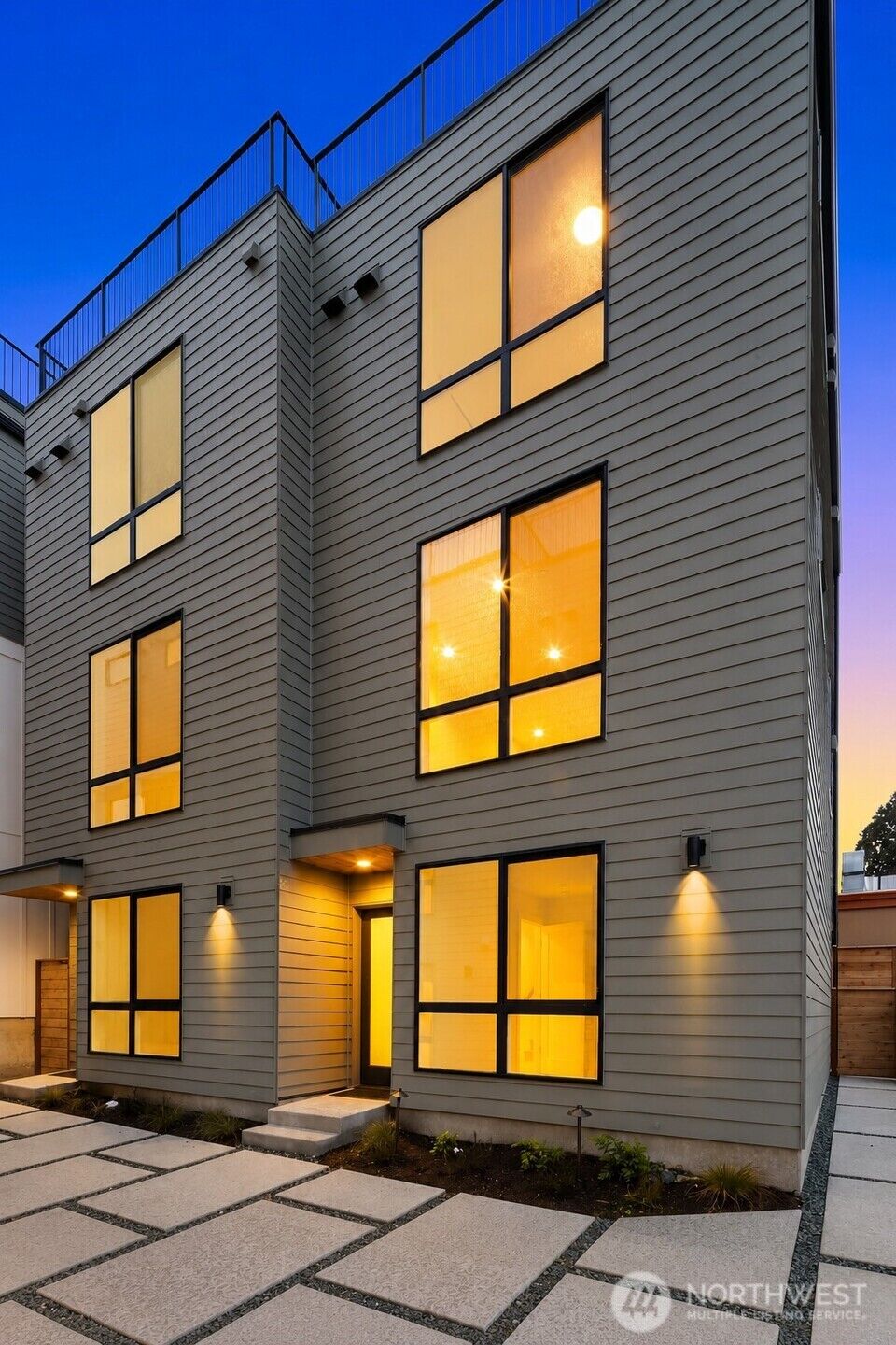 Property Photo: 4418 1st Avenue NE A WA 98105