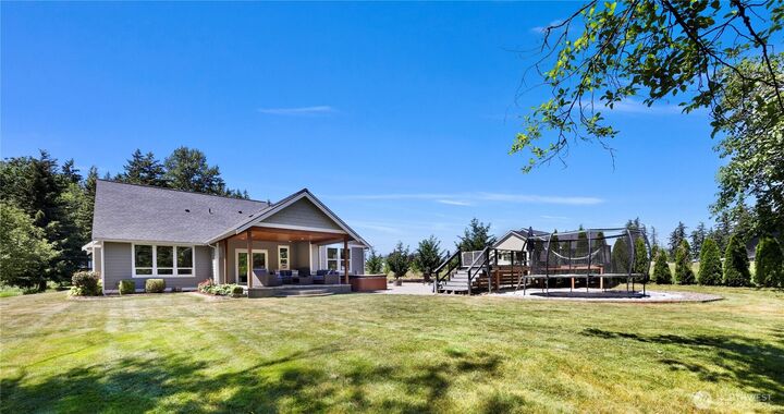 Property Photo:  7924  Lavender Lane  WA 98248 