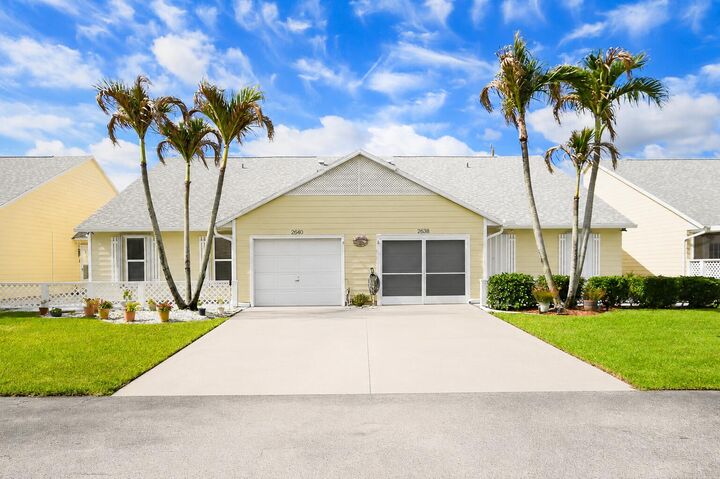 Property Photo: 2640 SE Tropical East Circle FL 34952