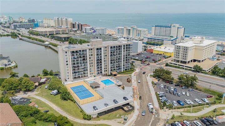 Property Photo: 500 Pacific Ave 1012 VA 23451