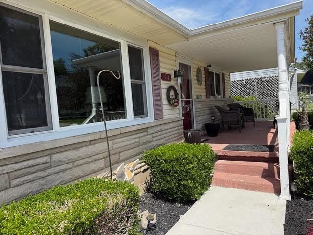 Property Photo:  318 E South Street  IN 47330 