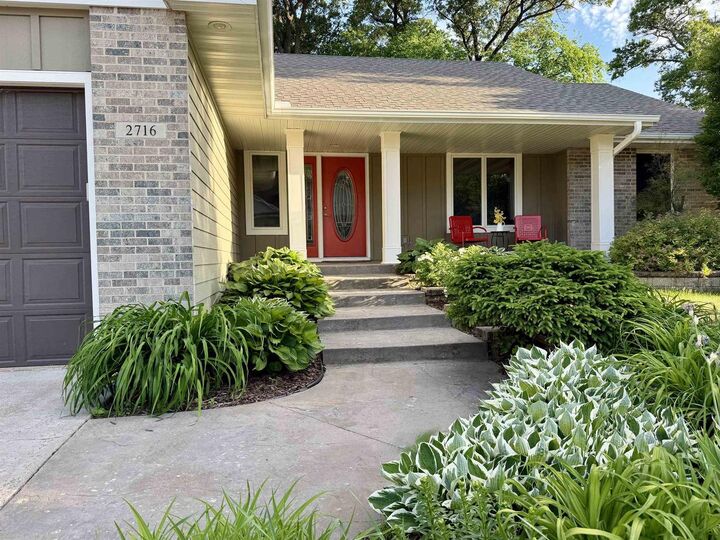 Property Photo: 2716 Twelve Oaks Drive WI 53563